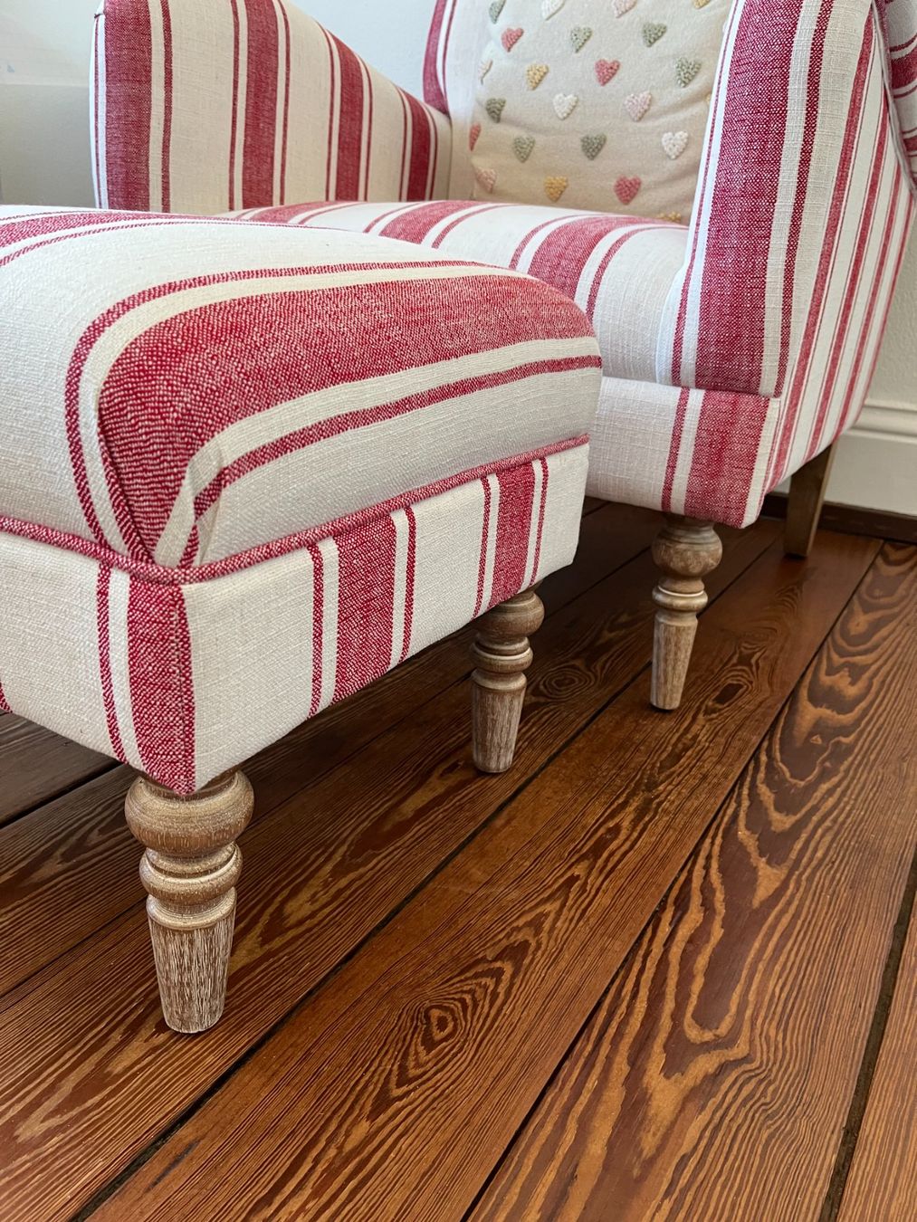 Sessel: Fast neu: Sessel mit Hocker – Gebraucht aus Luzern von iri_vbj8 1