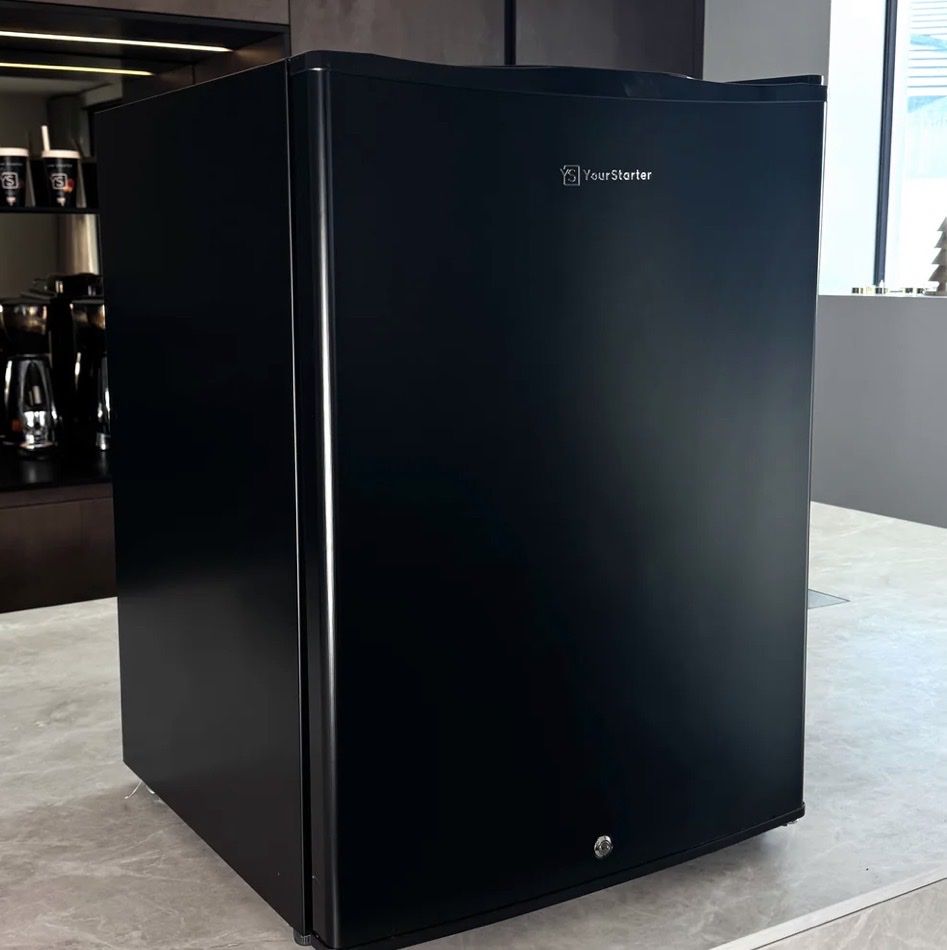 Gefrierschrank: Gefrierschrank 42L YourStarter schwarz, neu – Neu (gemäss Beschreibung) aus Muttenz von Giro7 4