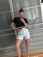 Trendy Zara Denim Shorts - Size EU 34 - Summer Style