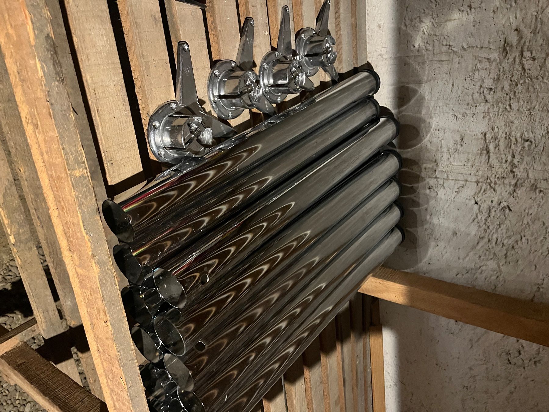 Sonstiges Mobiliar: Tischbeine  Chrom  10Stk. – Gebraucht aus Basel von faehri 1