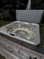 Jacuzzi Whirlpool