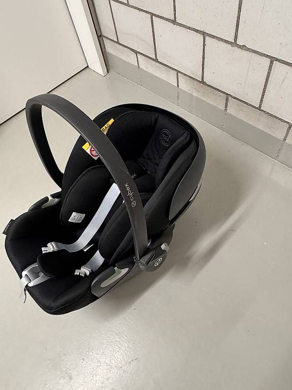 Sièges auto: Babyschale Cloud T- I Size Cybex – D'occasion à Stettlen par ann_7gb9