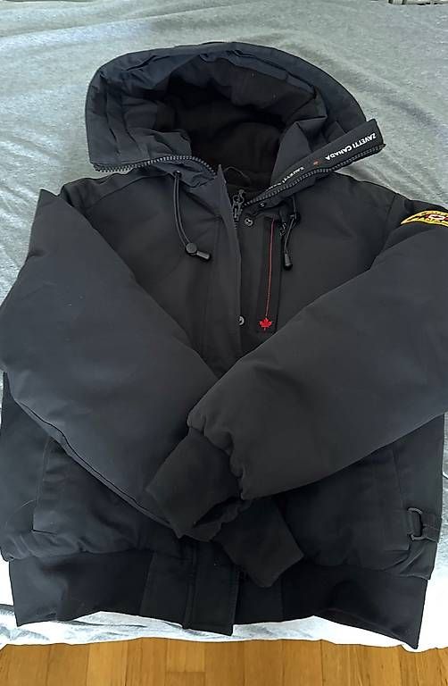 Giacche: Doudoune Zavetti Canada taille S  – Nuovo e nell'imballaggio originale da Chêne-Bougeries venduto da gab.dsmcl 2