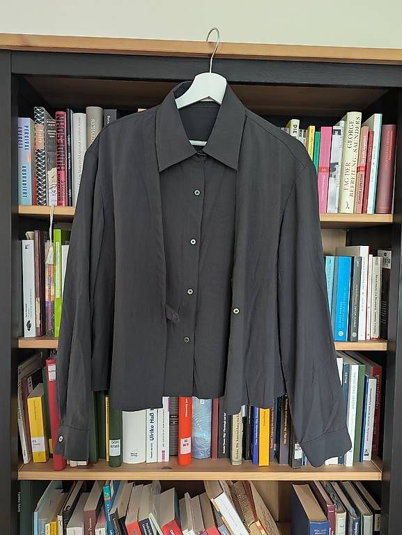 Camicette: Designer Bluse Plissiert grau S – Usato da Zürich venduto da lin_6dtc
