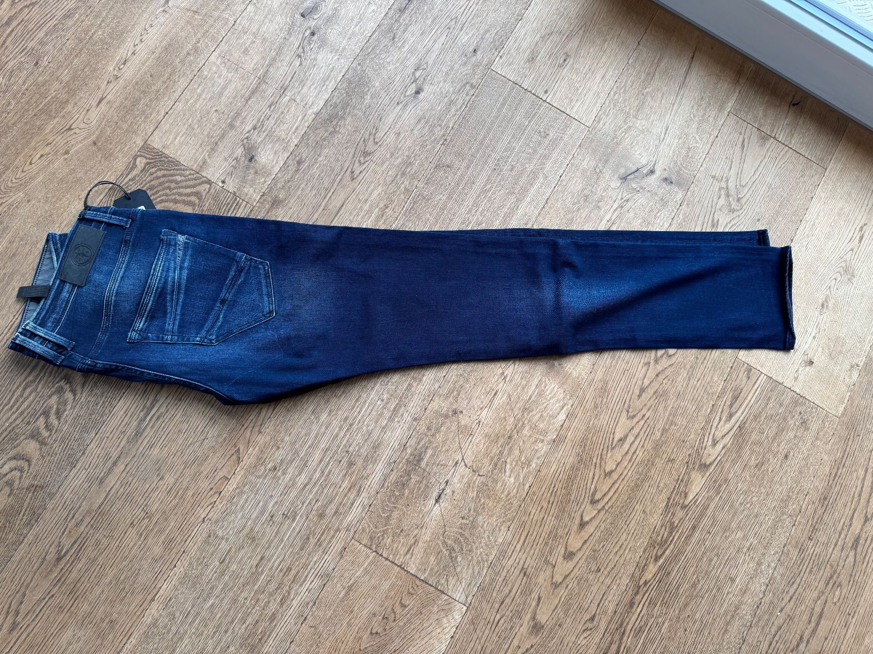 Le Temps Des Cerises Jeans: Jeans, Temps des Crises //NEU// 32 – Nuovo (secondo la descrizione) da Stettfurt venduto da outlet72 1