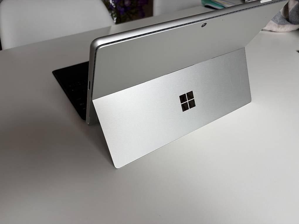 Tablet PC: Microsoft Surface pro 10 for Business – Usato da Basel venduto da tin_qlp8 2