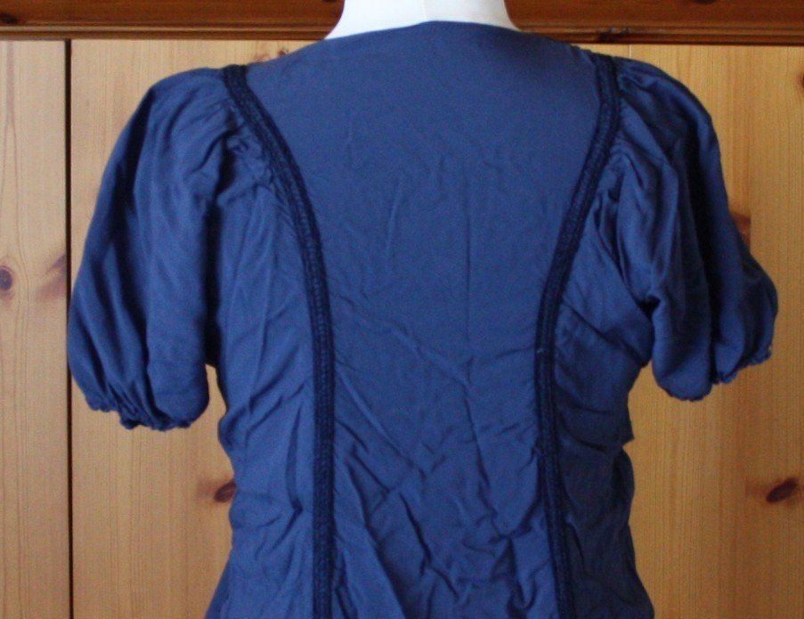Camicette: Kurzarm Bluse dunkelblau Gr. L – Usato da Flüelen venduto da Diversicum-Textil 5