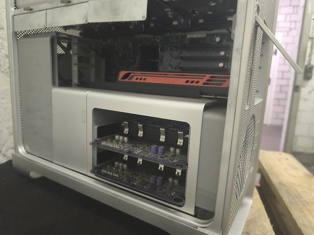 Apple PCs: Apple Mac Pro A1186 – D'occasion à Binningen par saviola01 1