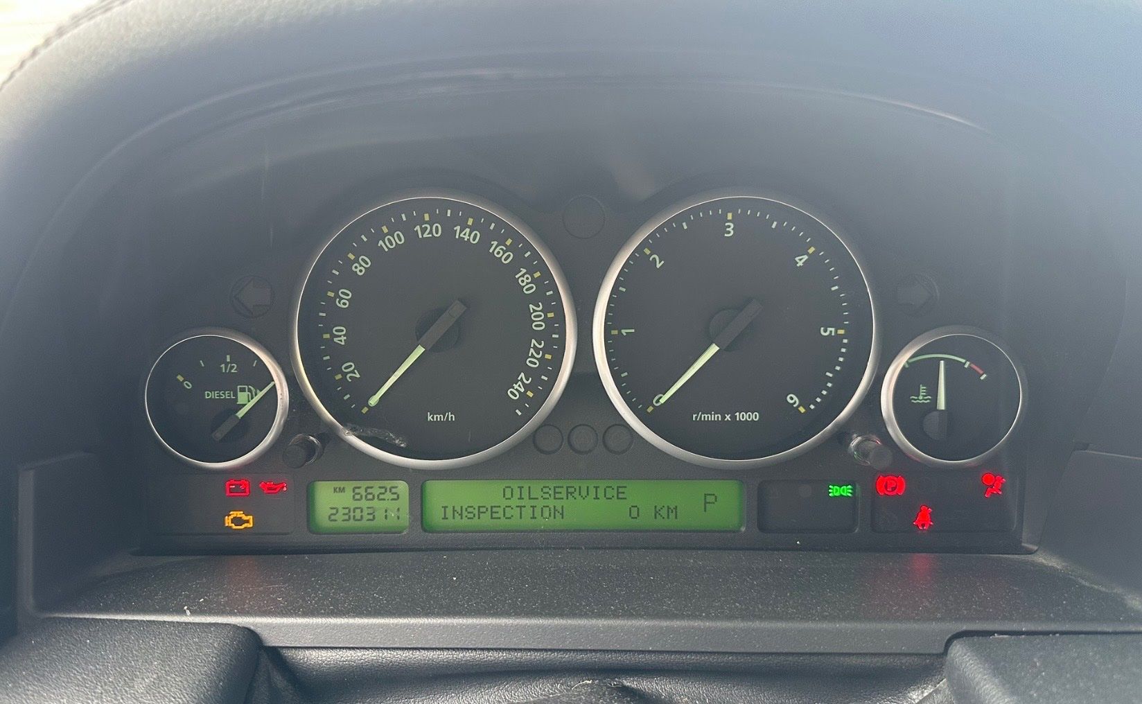 Land Rover Autos: Range Rover 3.6 TDV8 Autobiography – Defekt aus Hergiswil NW von V8LAR 5