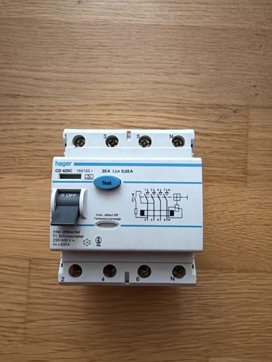 Hager Elektronikbauteile: FI Schutzschalter Hager 25A/30mA – Gebraucht aus Innertkirchen von Rockshox5