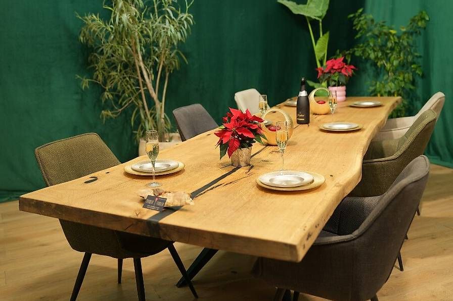 Tavoli: Eichenesstisch - aus 1 Stück – Usato da Walchwil venduto da Swissdesign_Haag 4
