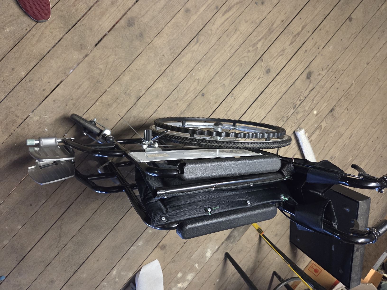 Chaises roulantes: Rollstuhl klappbar – D'occasion à Wädenswil par weihpos 8
