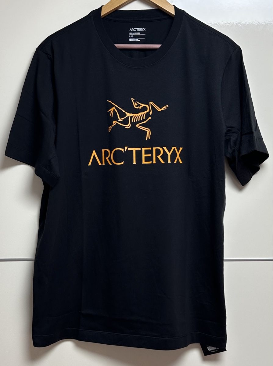 T-shirts: Arctryx tshirt G L – Neuf avec emballage d'origine à Maienfeld par tobeyl2020