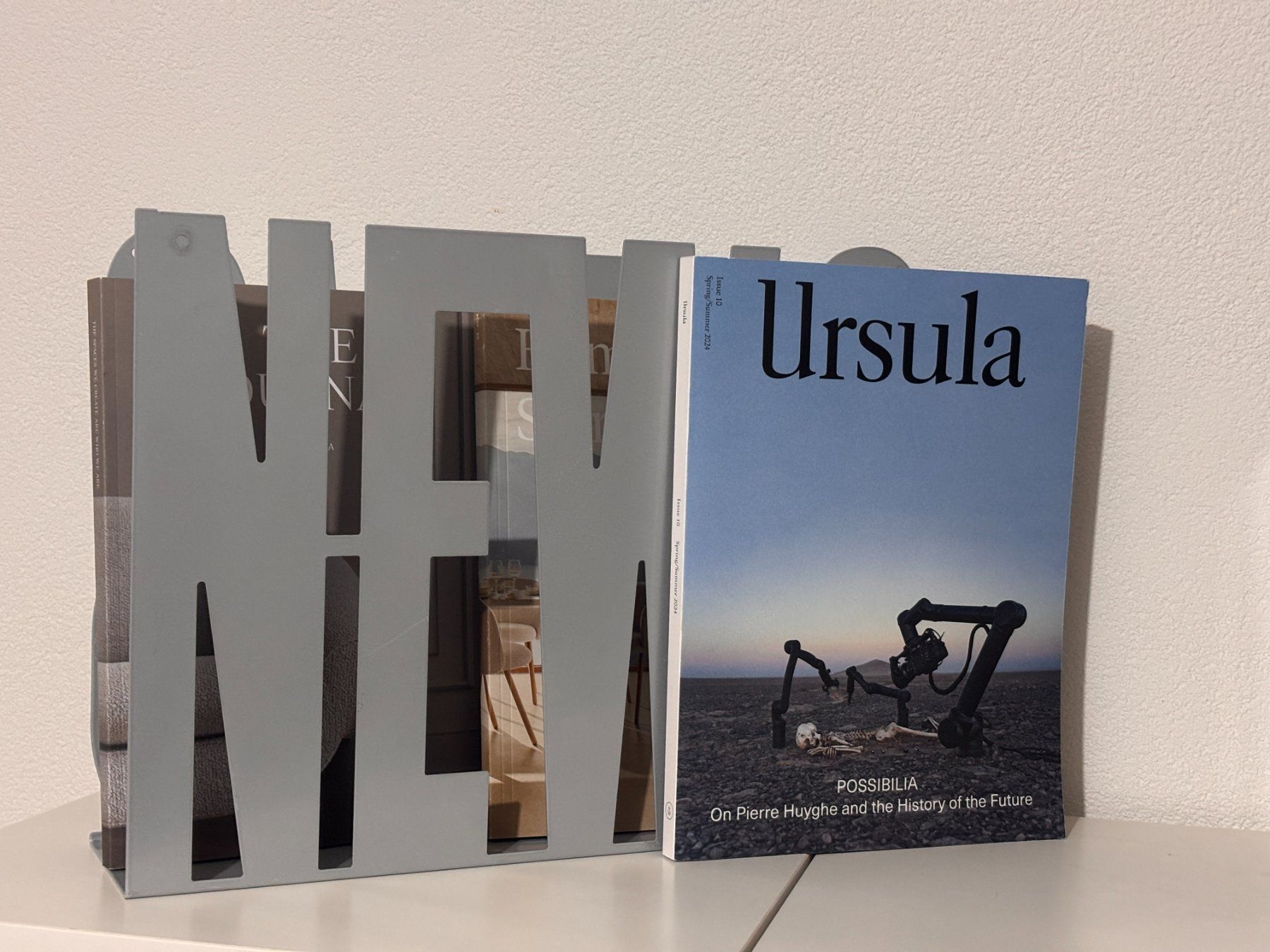 Altro per la casa: Zeitungsständer aus Metall "NEWS" – Usato da Binningen venduto da samorga21 3
