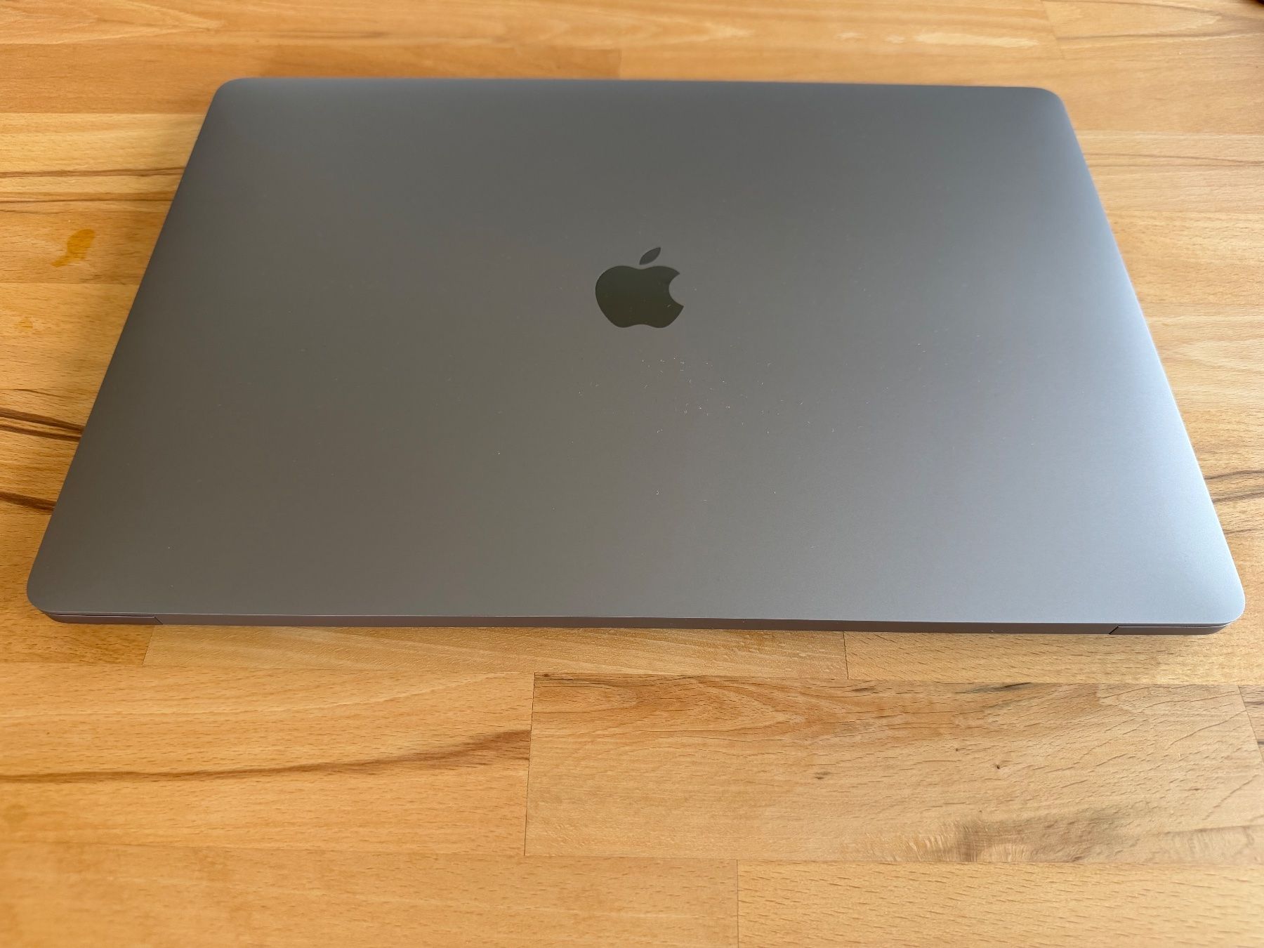 Apple Notebook: Apple Macbook Pro 2019 16" Zoll 512GB – Usato da Lommis venduto da Hitsch1234 7