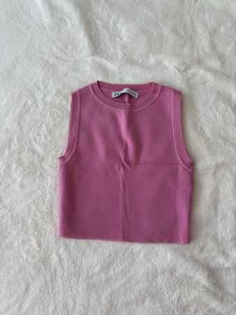 NEW - ZARA Crop Top in Pink 