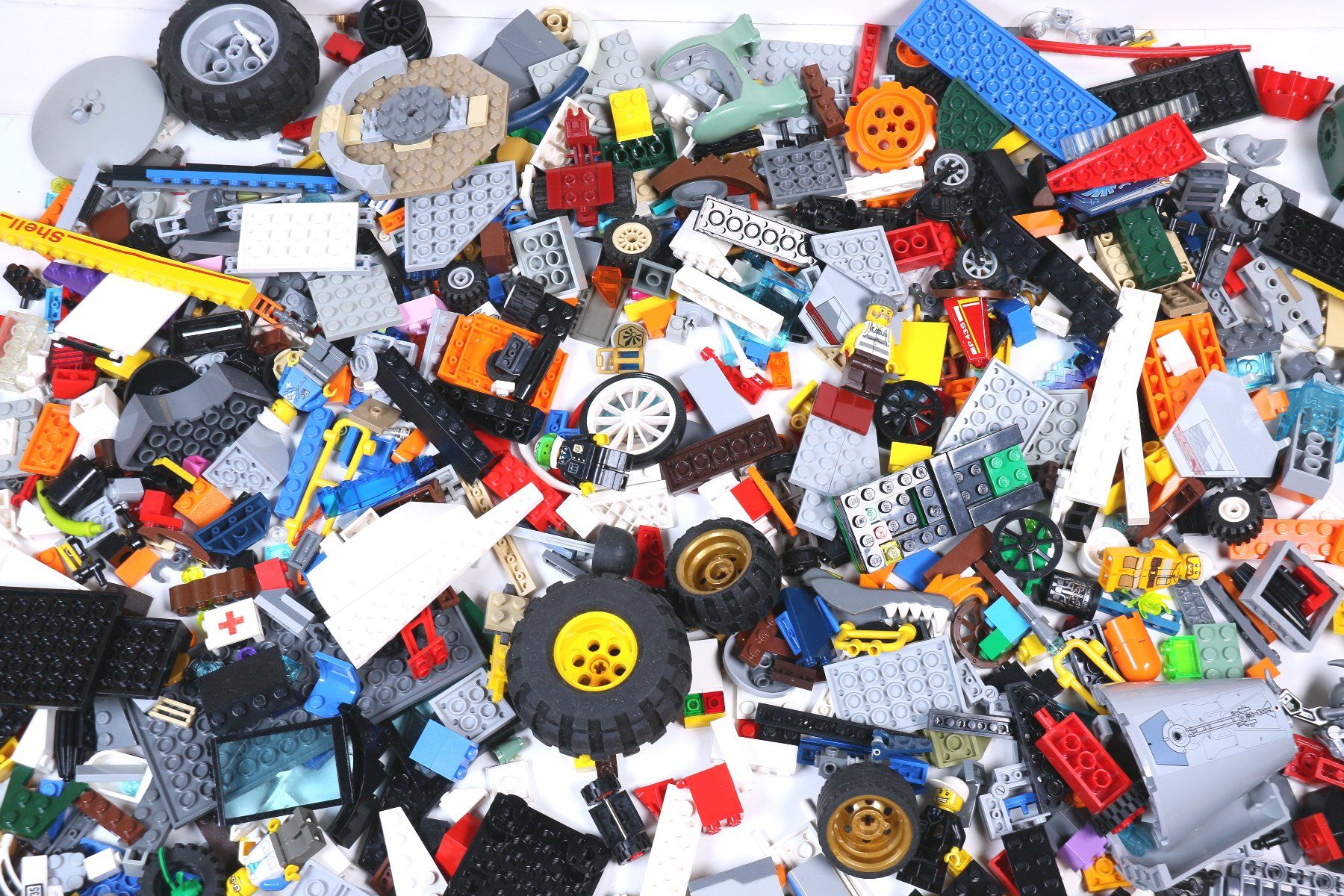 Lego Baukästen: 1.5 kg. Legoteile mit Minifiguren – Gebraucht aus Hettlingen von Scholi99 2
