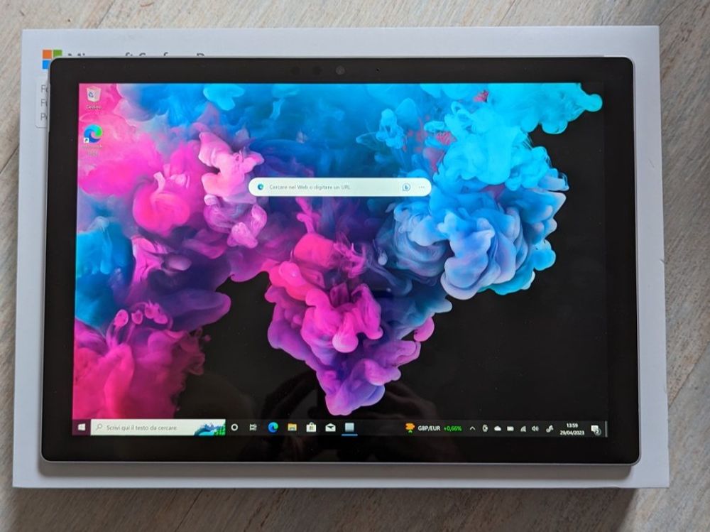 Microsoft Surface Pro (5e génération, 1796) Intel Core M 4 Go de RAM/128 Go, modèle 2017 (renouvelé
