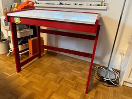 Roter Kinderschreibtisch höhenverstellbar, Vintage