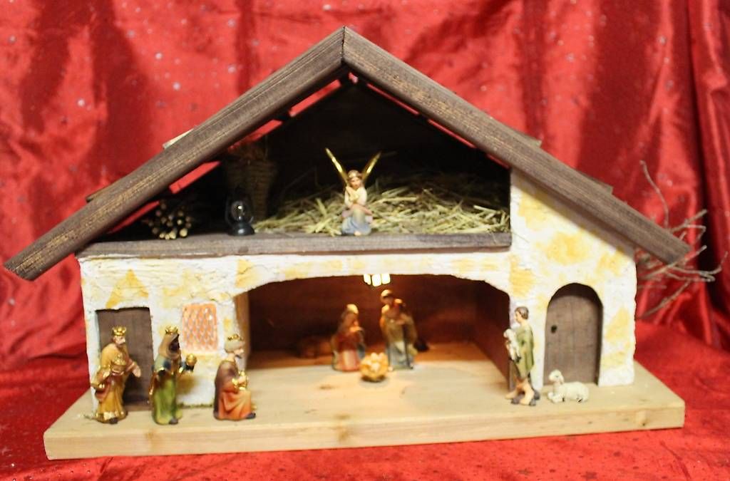 Articles en bois: Krippenstall – Neuf avec emballage d'origine à Moosseedorf par Tigerlily1 2