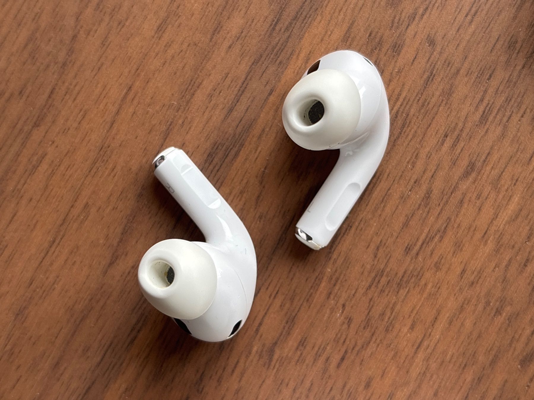 Apple Kopfhörer: AirPods Pro 2 ab 1 CHF – Defekt aus Winterthur von madoom 3