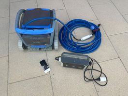 Robot de piscine Dolphin M700