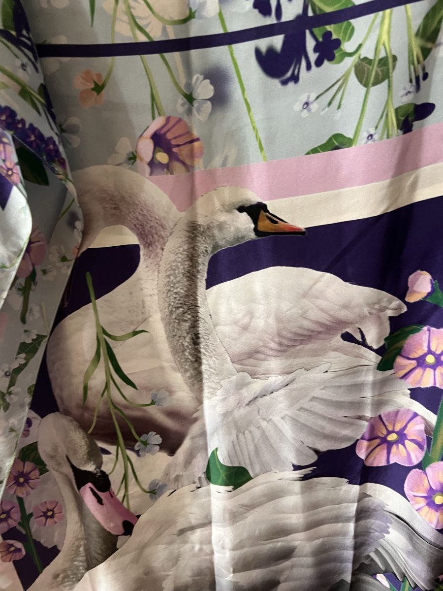 Marc Cain Foulard & Sciarpe: Schal Marc Cain, violett Töne, Seide – Usato da Solothurn venduto da Brini06 5
