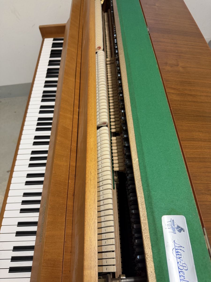 Strumenti musicali: Klavier Max-Bech Aufrecht Holz hell gebraucht – Usato da Burgistein venduto da Sterchi0 2