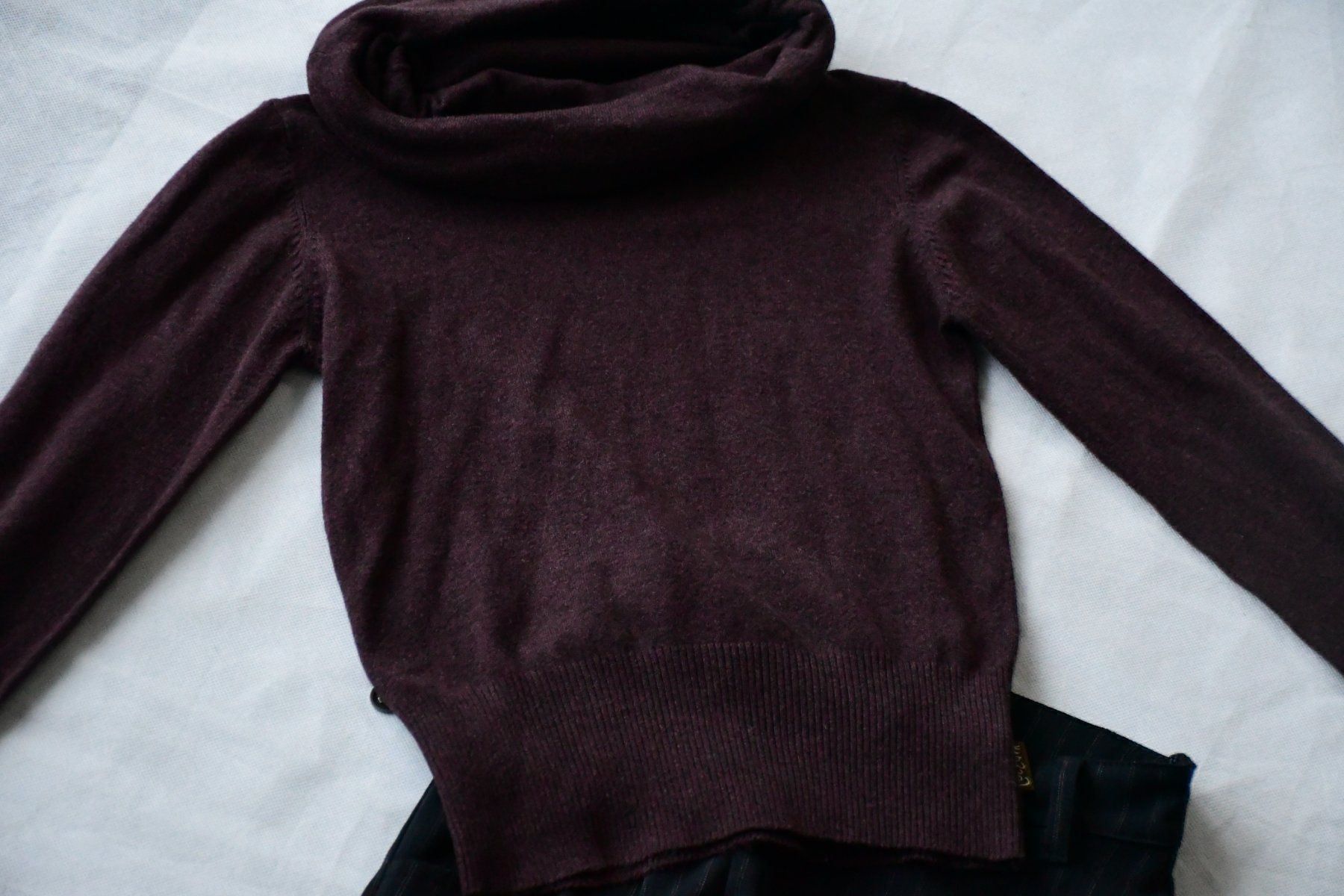 Kleiderpakete & -sets: neu Hose , Pullover Jottum gr.140 – Neu und originalverpackt aus Nuglar von Korsika2 2