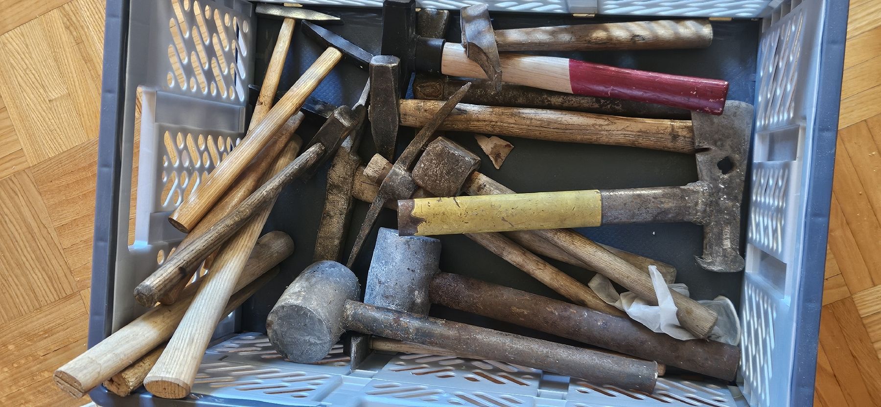 Tutti gli attrezzi: Alte Hämmer, Diverse Modelle – Usato da Belp venduto da Ginus85
