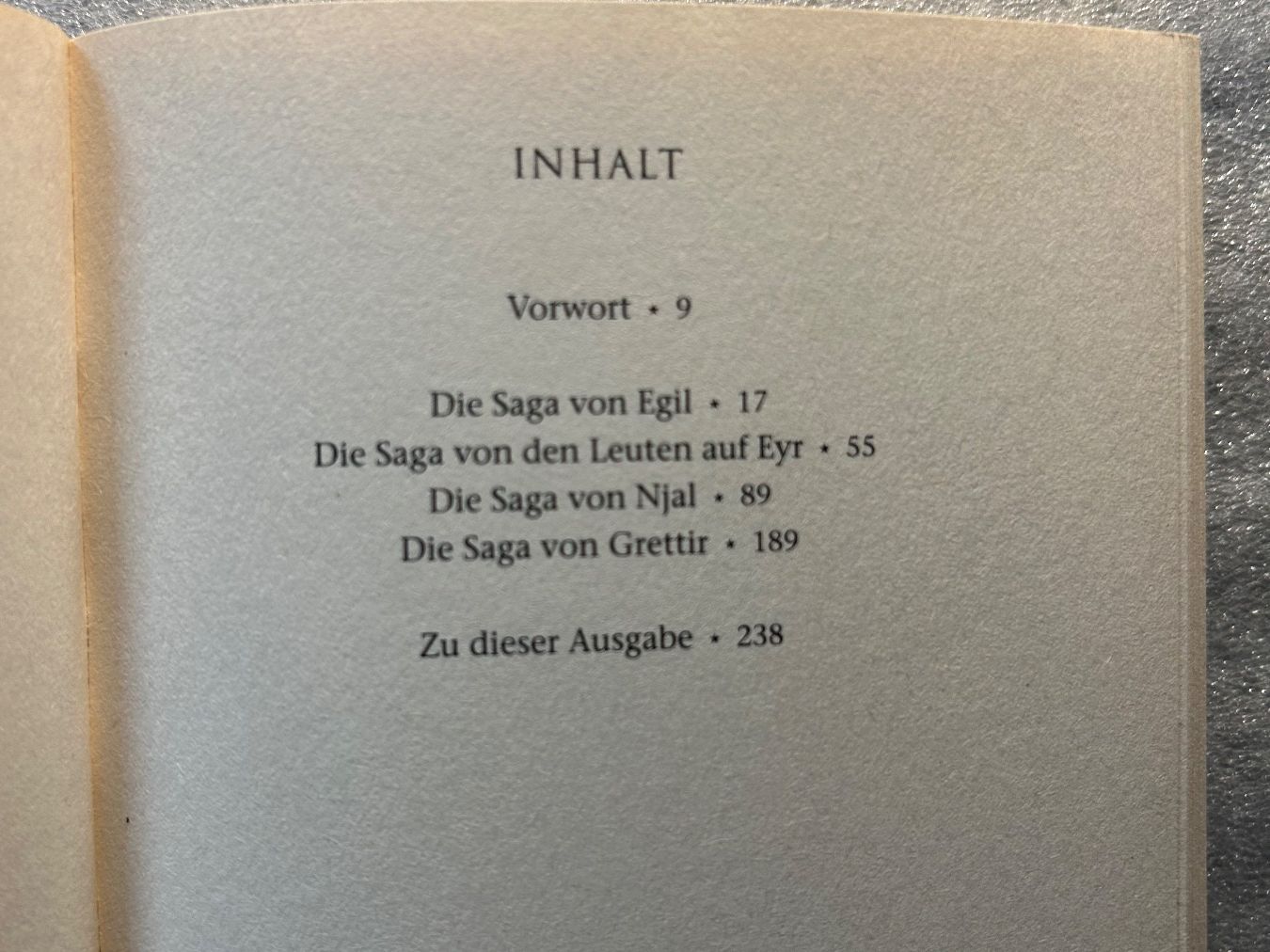 Livres: Die schönsten Isländischen Sagas – D'occasion à La Chaux-de-Fonds par jacq_LaTsch0 2