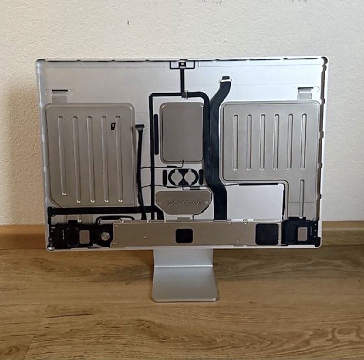 Apple Portables: Apple Geräte Ersatzteilspender – Défectueux à Allschwil par ant_wbx5 1
