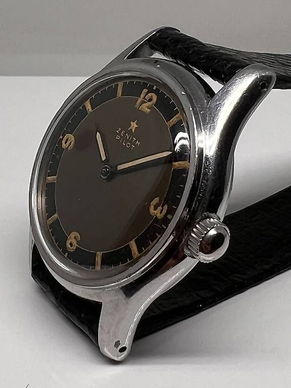 Orologi: Zenith Modell Pilot in Stahl mit grauem Zifferblatt – Usato da Bern venduto da olmek66 1