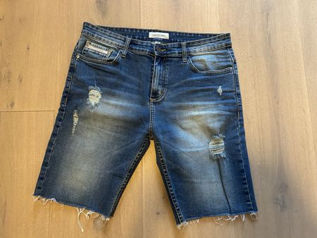 Calvin klein grösse 34 top zustand 2-3 mal angezogen 