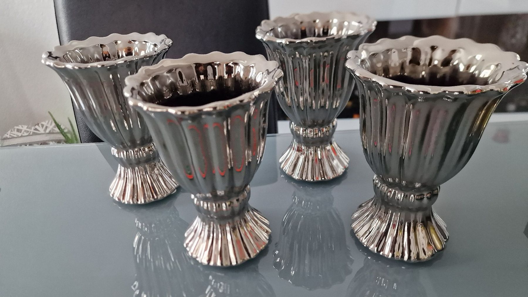 Tutte le decorazioni: 4 schöne Deko - Gläser Silber – Usato da Wil  AG venduto da Kfloh