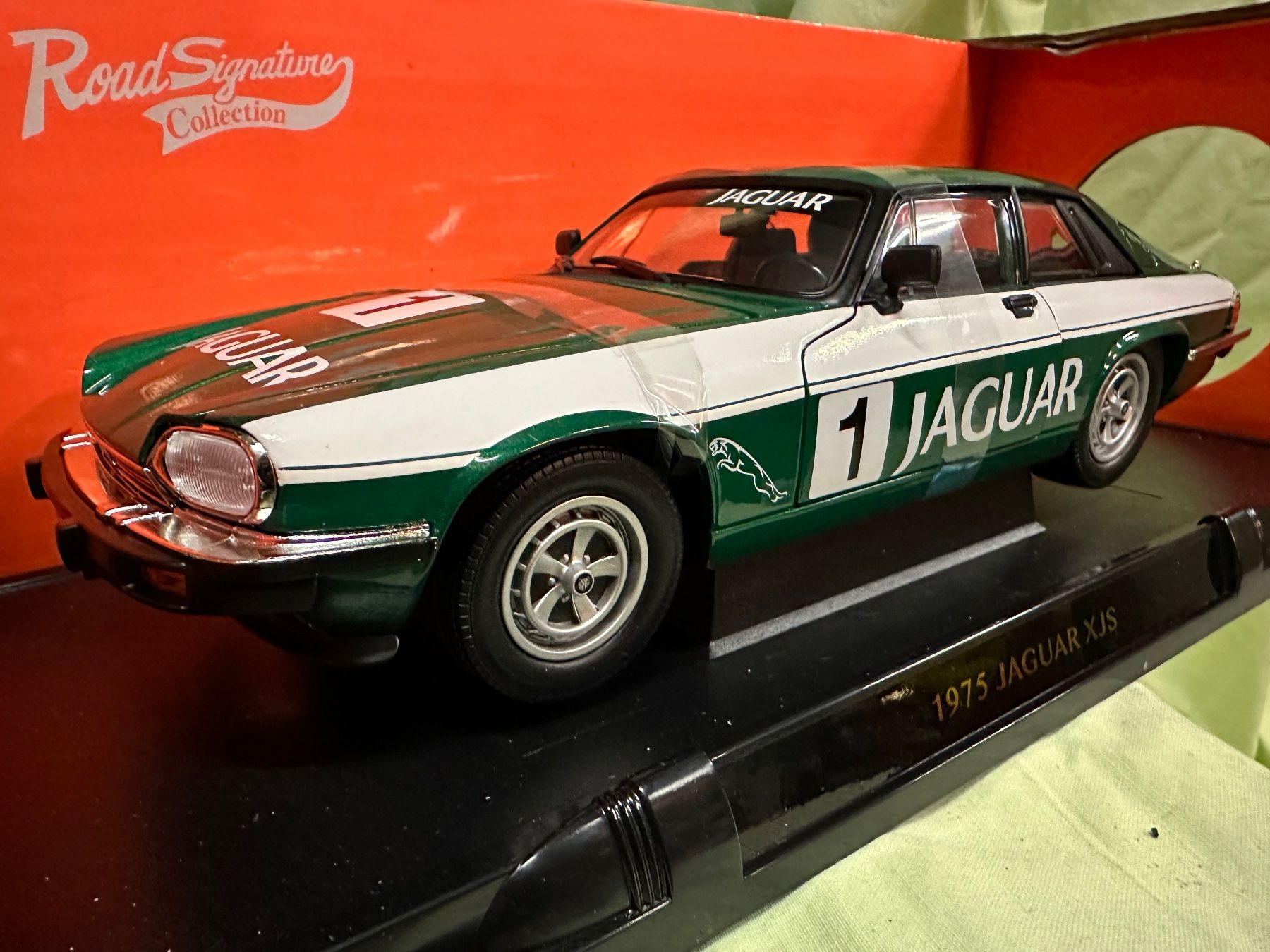 Jaguar Modellini d'auto: Jaguar xjs 1975 Coupé gb Oldtimer classic – Nuovo e nell'imballaggio originale da Reinach AG venduto da rares75