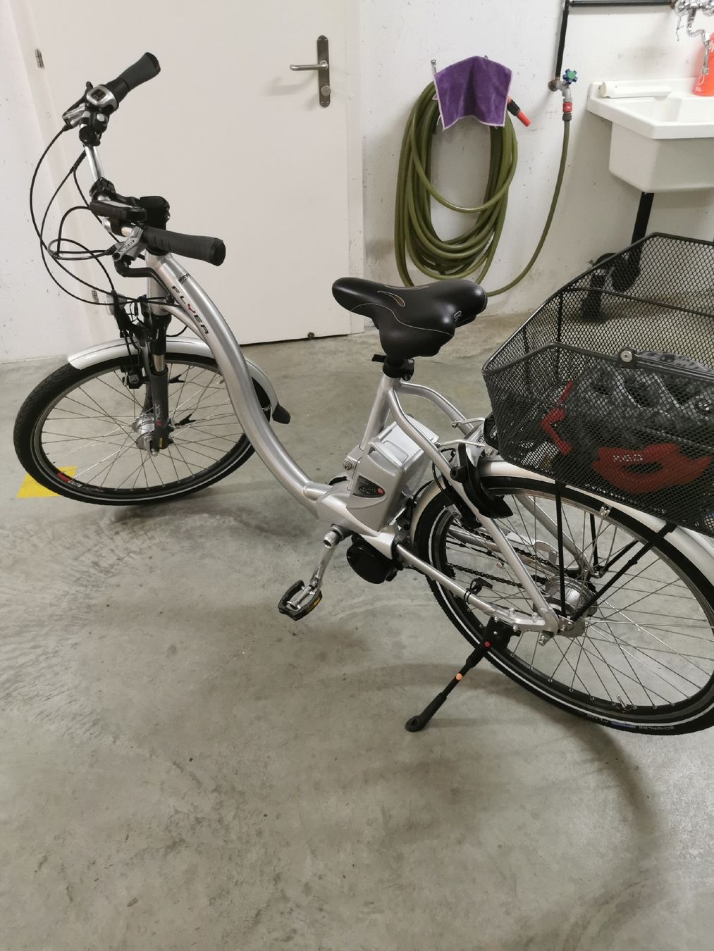 Flyer Biciclette: Flyer E - Bike 36 Volt – Usato da Thayngen venduto da fische40