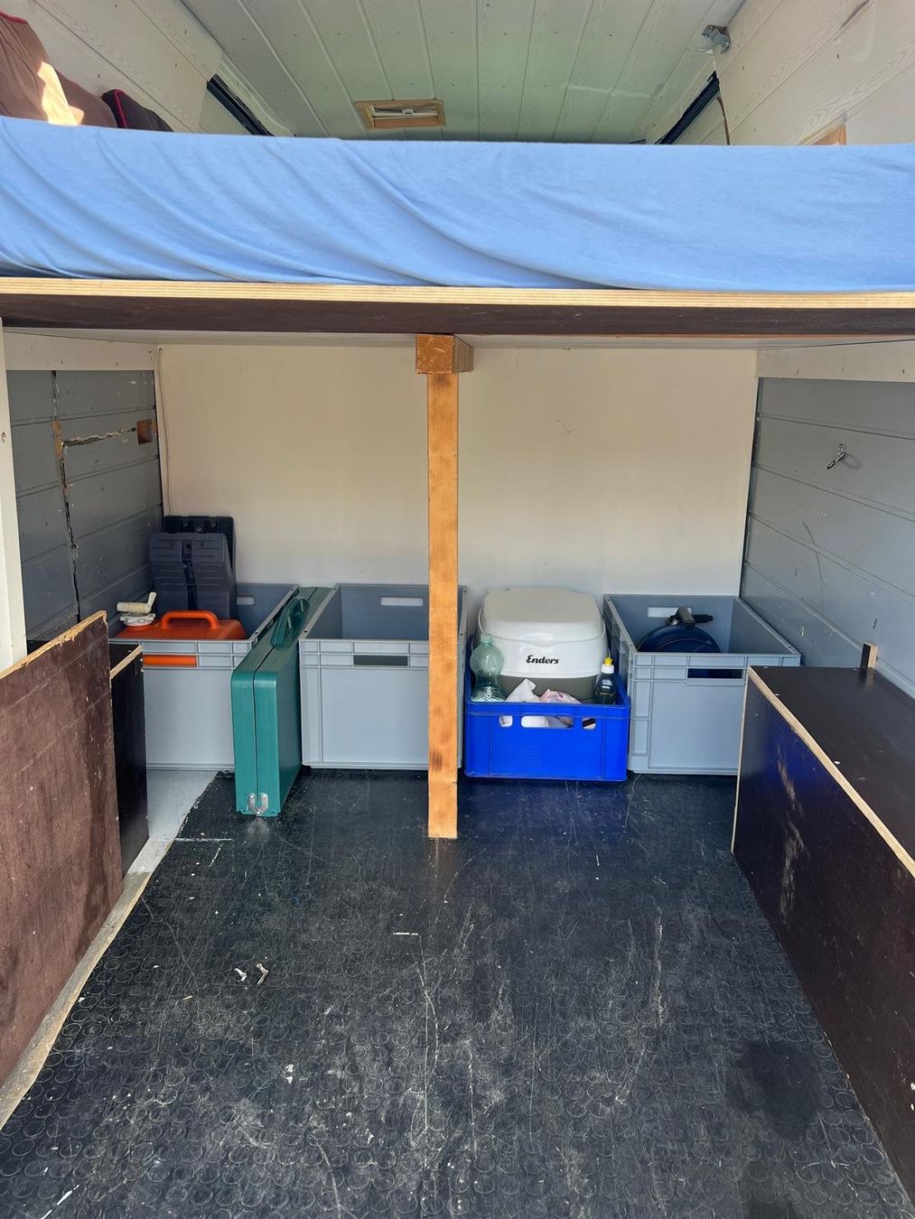 Véhicules de camping: RENAULT MASTER TRANSPORTER/CAMPER – D'occasion à Eschenz par SUBARU048 7