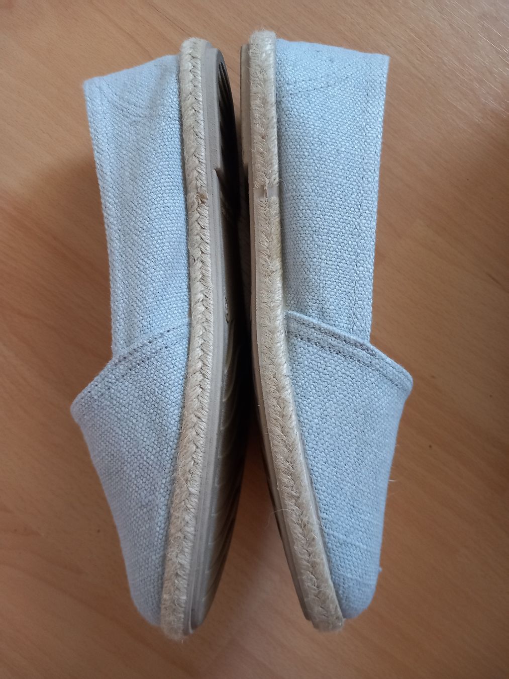 Scarpe da donna: Mules en tissu bleu/gris clair – Usato da Faoug venduto da per_kp6r 1