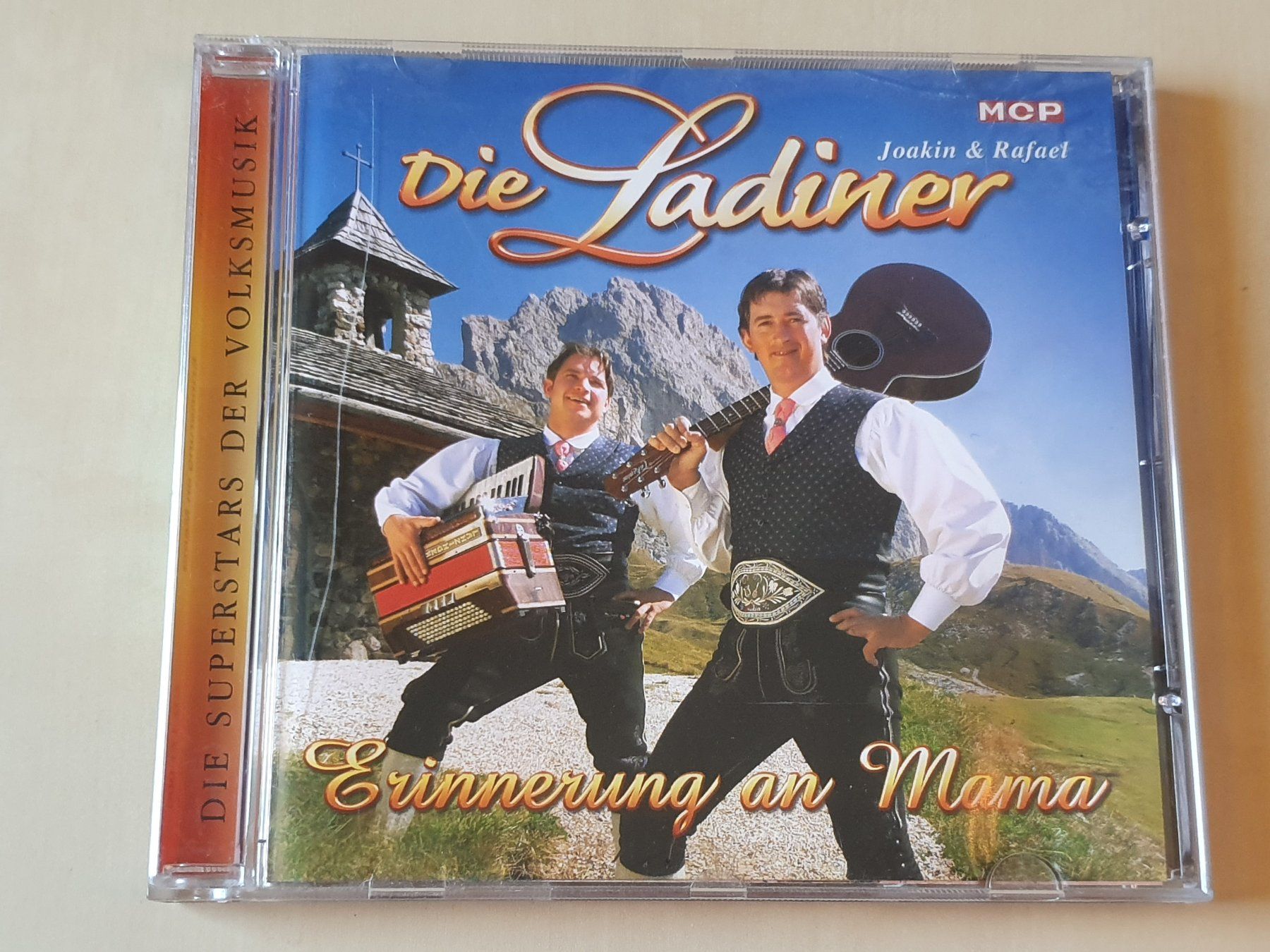 CD: Die Ladiner Erinnerung an Mama – Usato da Stansstad venduto da collectorsshop