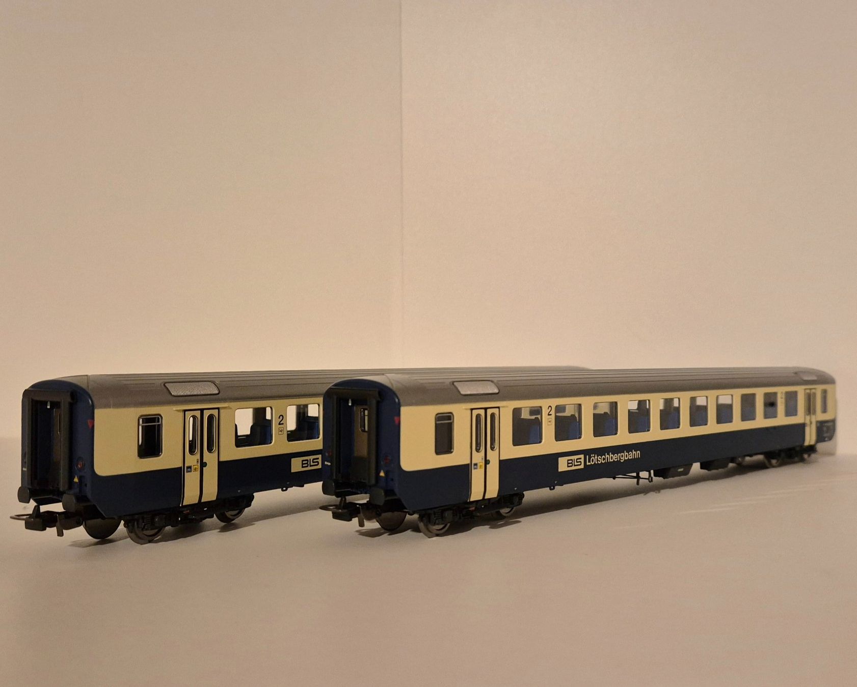 Piko Modelleisenbahnen: Piko 2er Set BLS EW I – Neu (gemäss Beschreibung) aus Wittenwil von ced_q8j7 6