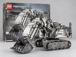 LEGO Technic 42100 Liebherr R 9800 – komplett mit OVP