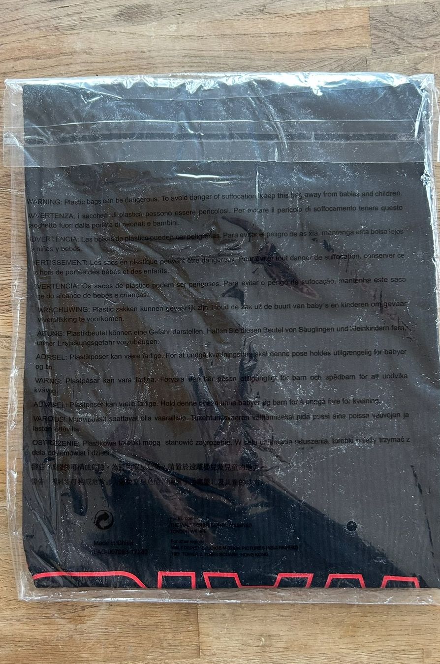 Star Wars T-shirt: Star Wars T-Shirt – Nuovo (secondo la descrizione) da Lugano venduto da bad_2t9b 2