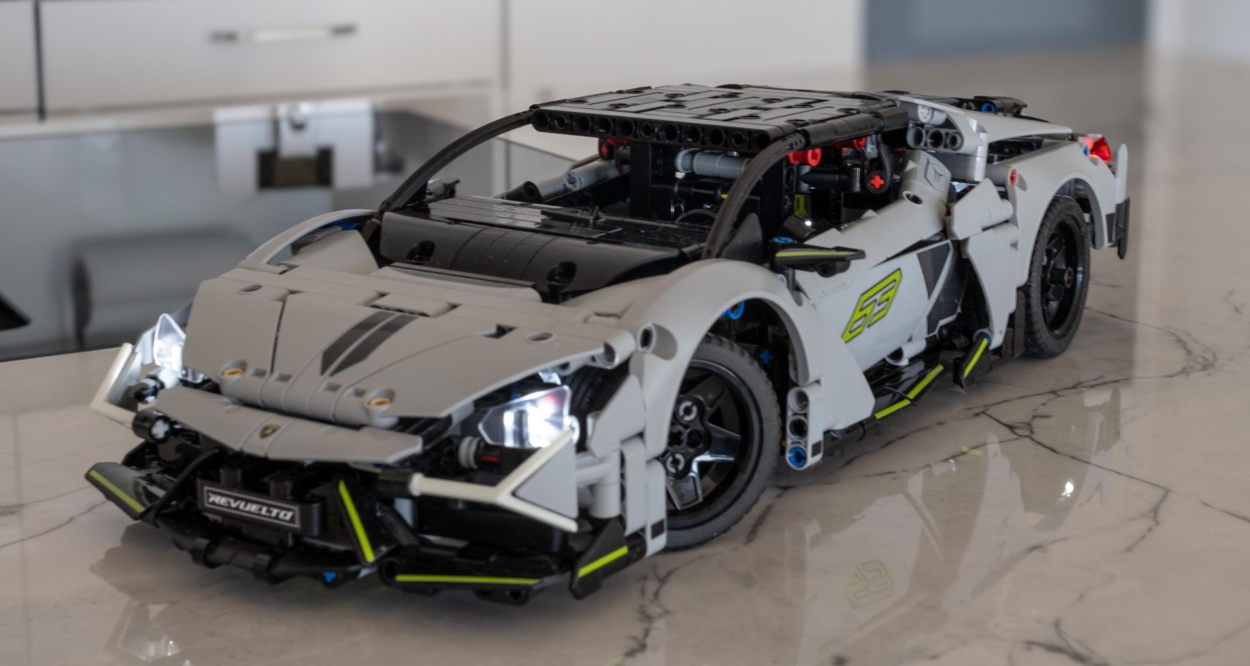 LEGO Technic 42214 Lamborghini Revuelto (Gebraucht) in Waltenschwil für ...