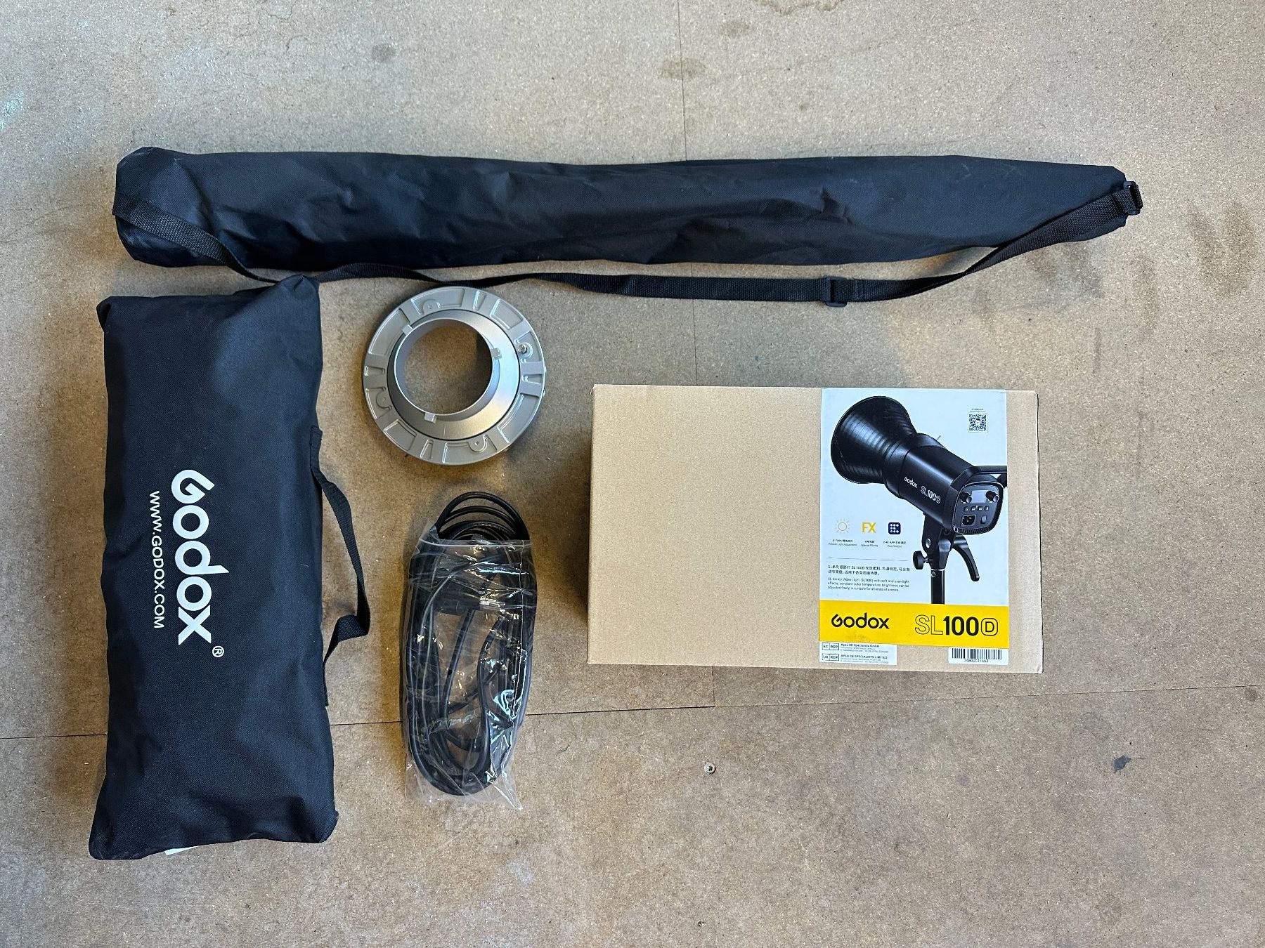 Flash: GODOX SL 100D, inkl. Softbox & Stativ – Usato da Münchenstein venduto da Chulksmack