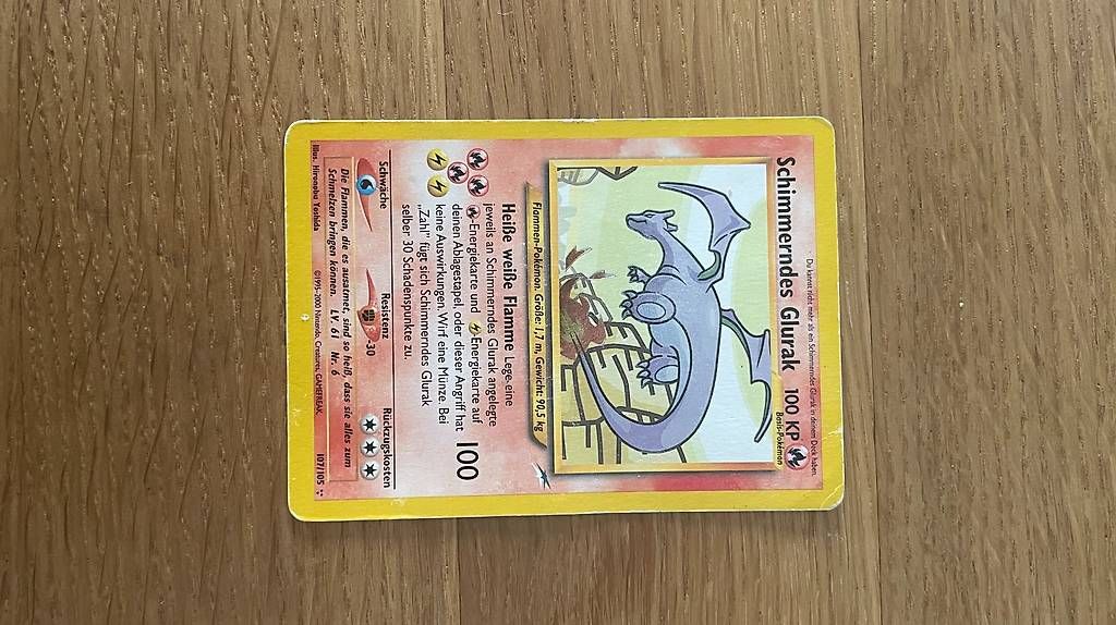 Pokémon Cartes à collectionner: Schimmerndes Glurak – D'occasion à Zürich par bwa_lm8g