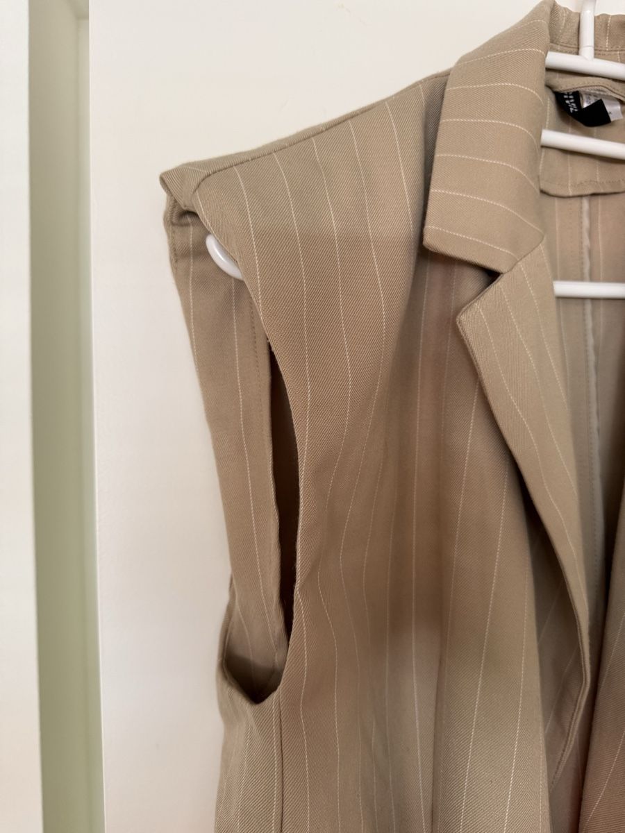 H&M Gilets: Gilet tailleur  – D'occasion à Monthey par sen_6ckr 3