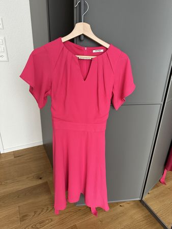 Kleid Orsay pink mit Ziersteinen NEU