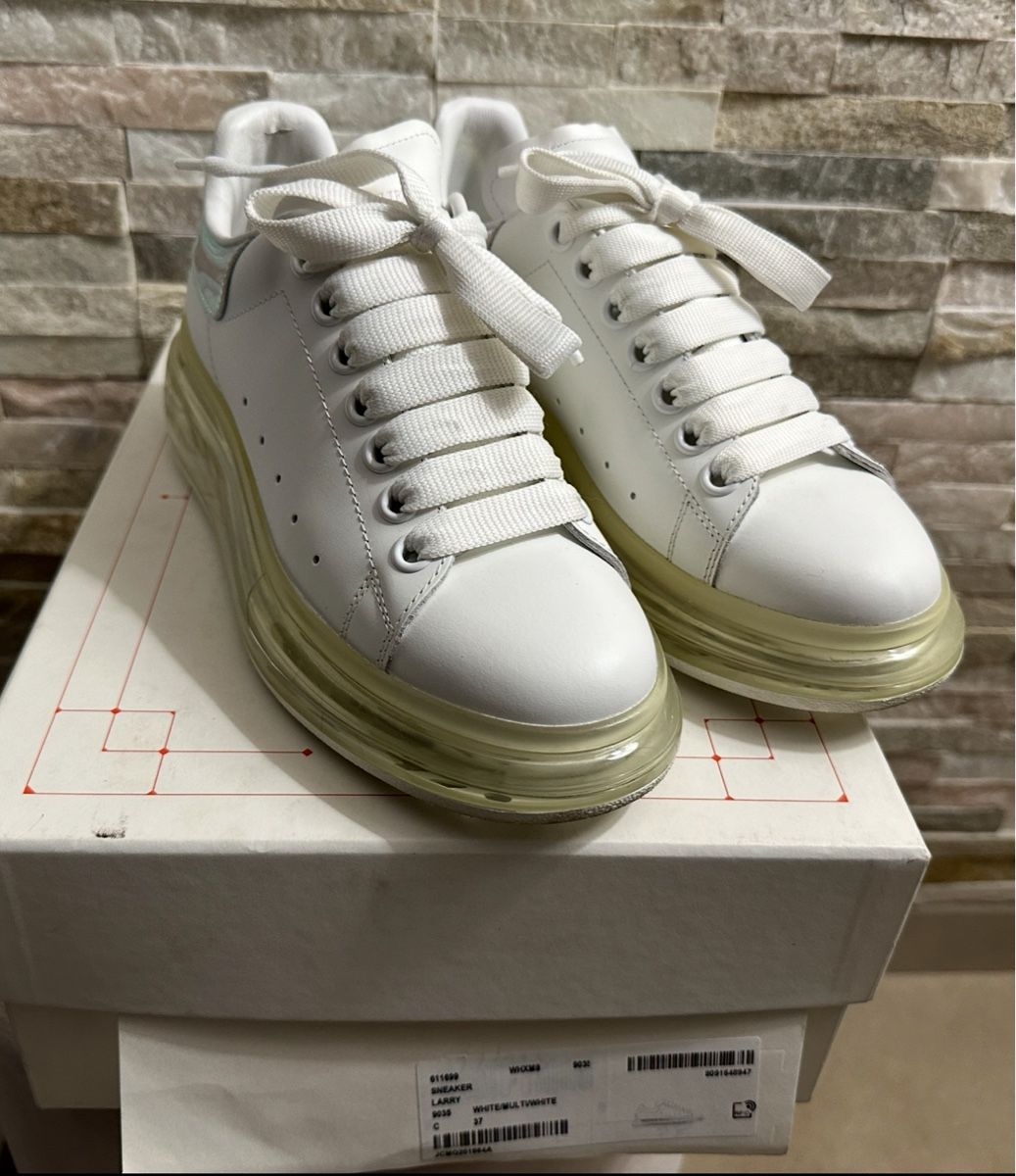Alexander Mcqueen Scarpe da uomo: Alexander McQueen Oversized Sneaker White Multi Nº37 – Usato da Lugano venduto da ROLEX-SWISS1976