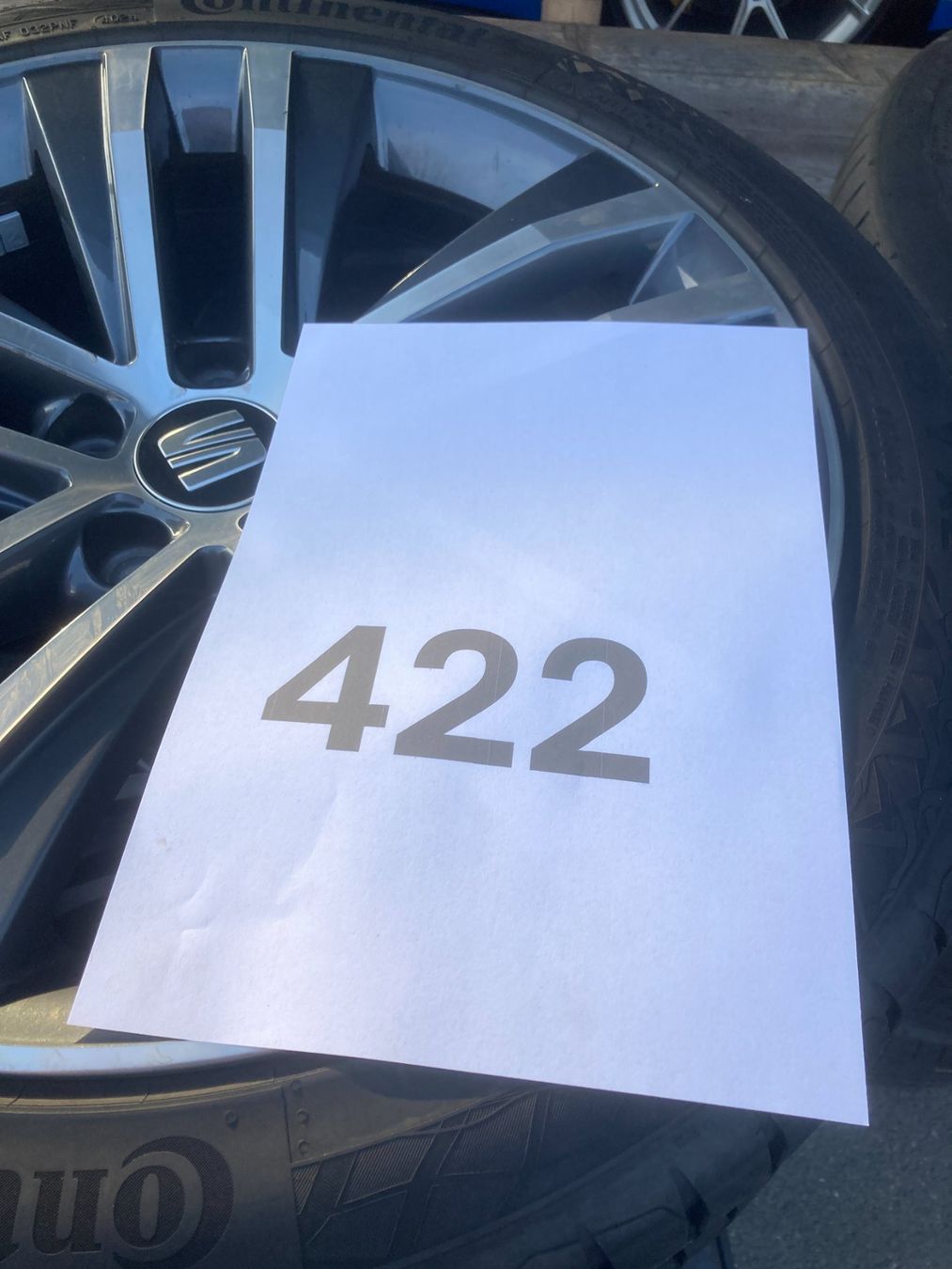 Seat Pneus & Kompletträder: Seat Alhambra Sommerräder  225/45R18 Continental / Pirelli – Gebraucht aus Cham von Cham6332 9